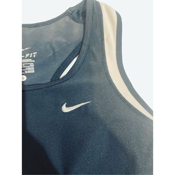 Nike Tank with Bra - Picture 5 of 6